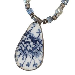 Elegant Blue and Silver Floral Necklace